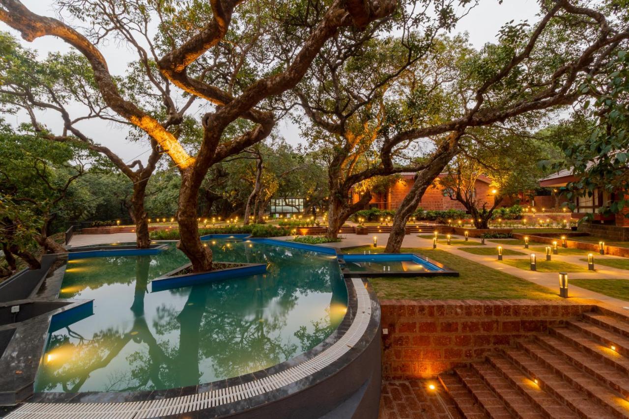 R R Heritage Resort Pure Vegetarian Махабалешвар Экстерьер фото